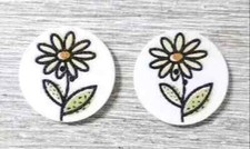 flower daisy wood buttons sewing 2 holes 3/4 inch (set #6) 2pc