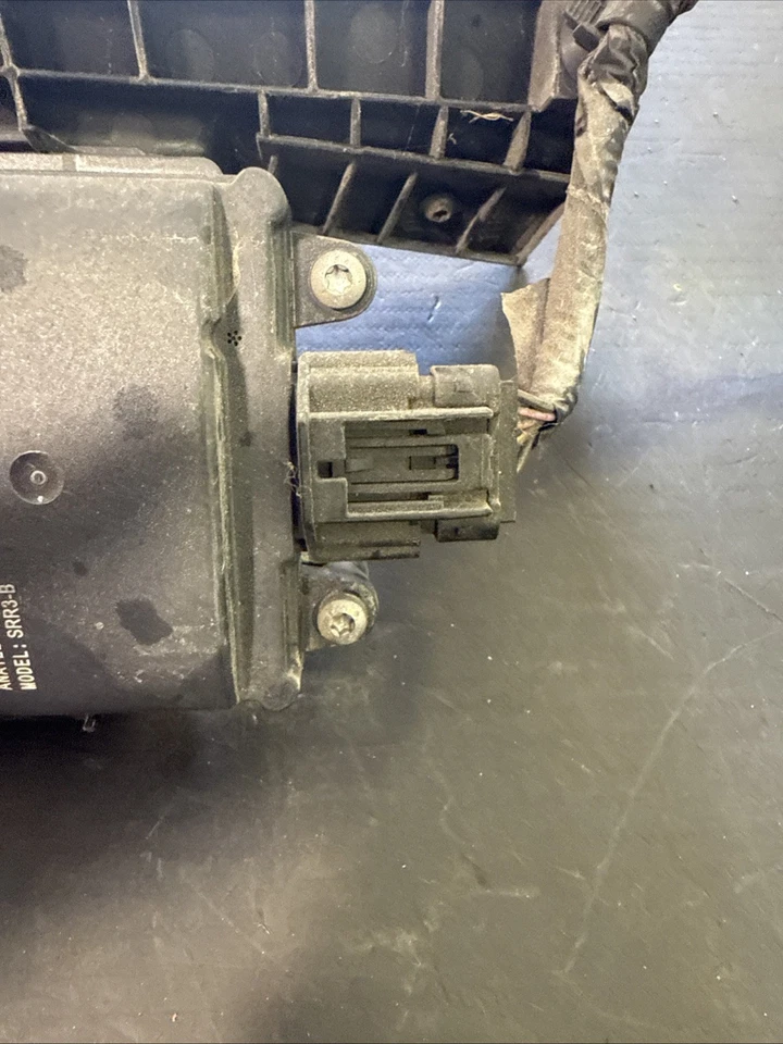 ✅ Módulo radar punto ciego trasero derecho lincoln mkz 2017-2020 hp5t-14d453-ad oem Foto 3 de 4