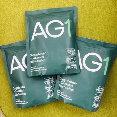 GENUINE AG1 Athletic Greens Pouch 60 (3) Pouch 12.7 10/26 Free Shipping
