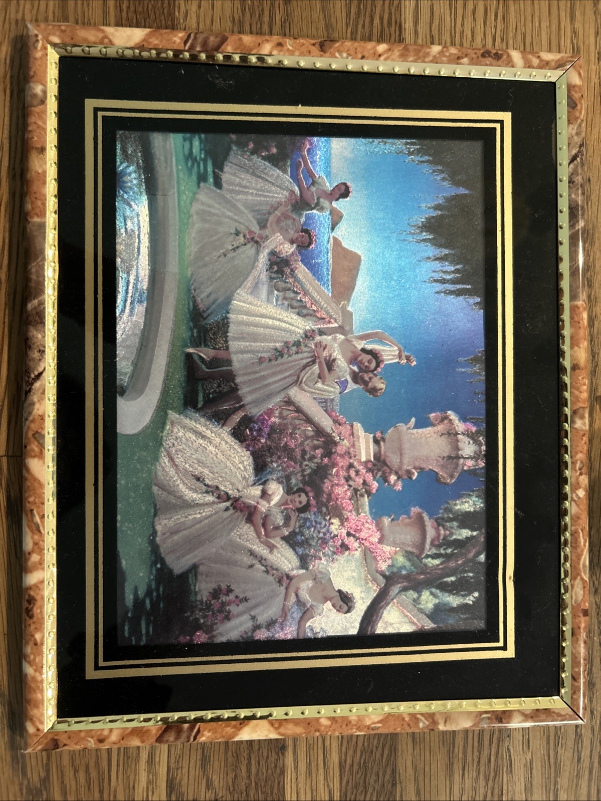 Foto 1 di 4