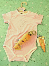 Bunnies by the Bay Pink "Do Delight" Baby Girl T-Shirt Carrot Rattle 3-6mon NWT