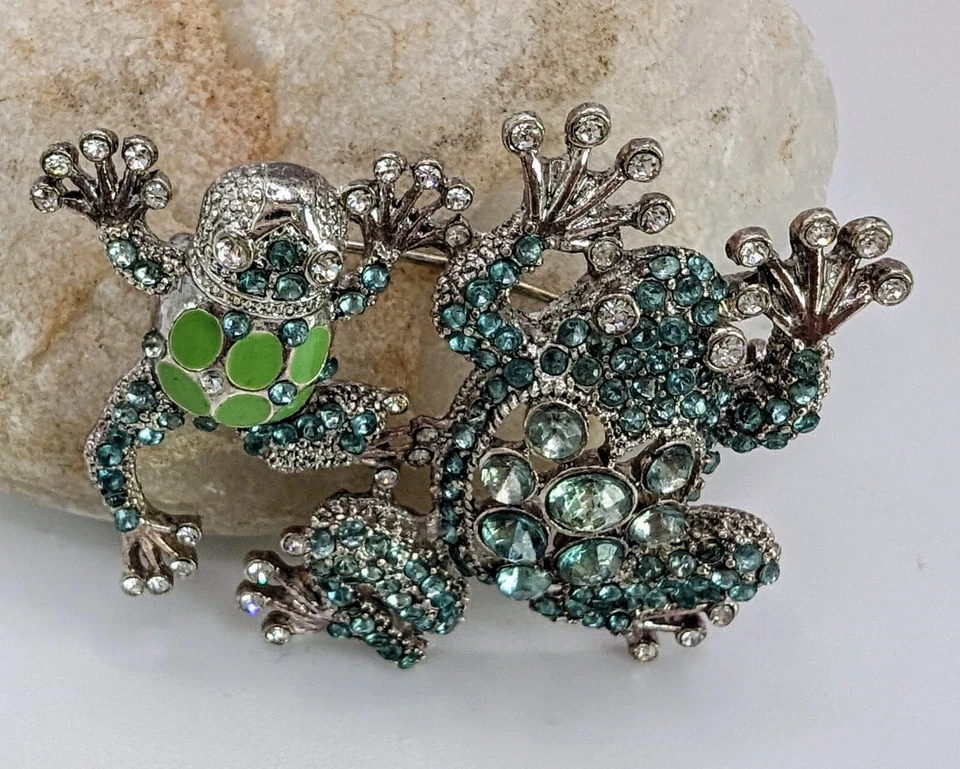 Broche Napier 2 Ranas Árboles Estrás Verde Tono Plata Excelente Forma Foto 4 de 4