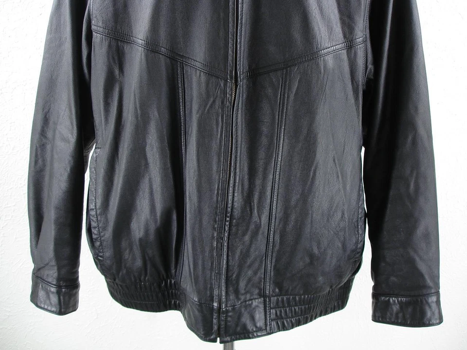 Men's LT Roundtree & Yorke Black Leather Bomber Flight Jacket Full-Zip A-2 Style - Image 4 of 4