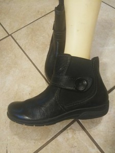 clarks womens sandals with arch support