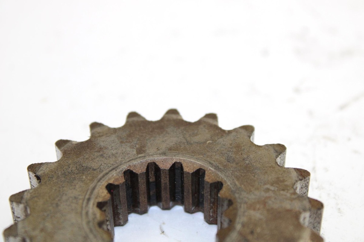 特殊サイズ！YAMAHA 50-130hp　14X11 ピッチ 1999 Yamaha Phazer 500 Oem 21T 11W Top Sprocket 88F-17693-10