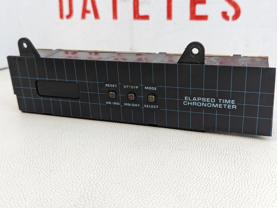 Cronómetro láser Dodge Daytona Turbo Z Chrysler 4220951 Foto 3 de 4