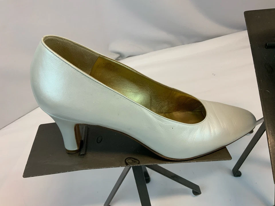 Zapatos de tacón Bruno Magli talla 8 AA cuero blanco sin cordones Italia como nuevos YGI E1S-33 Foto 3 de 4