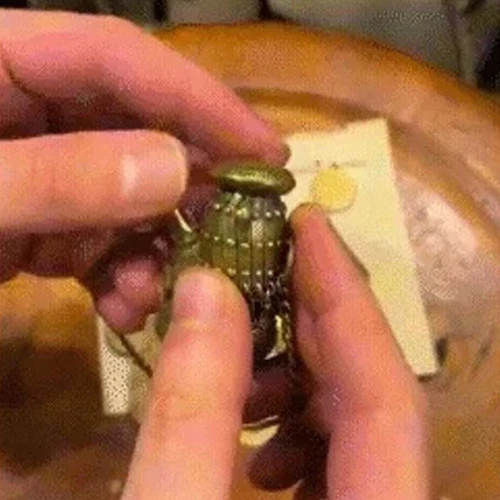 Handmade 1920's English Coin Purse, Victorian Silver Twist Lid Gate Mesh Purse - Picture 7 of 7