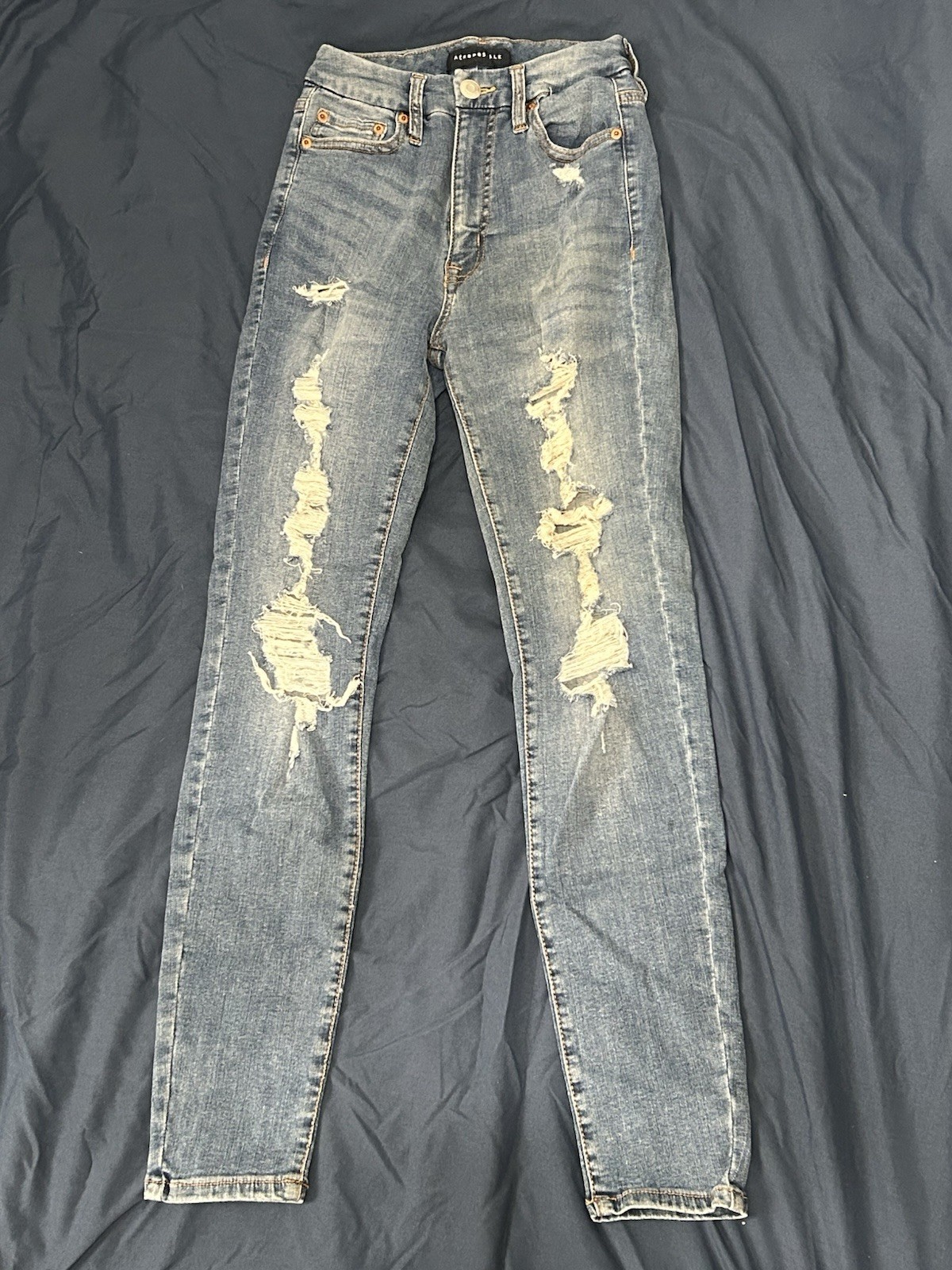Aeropostale Women's Super High Rise Curvy Jegging Distressed Jeans Size 00R  B32
