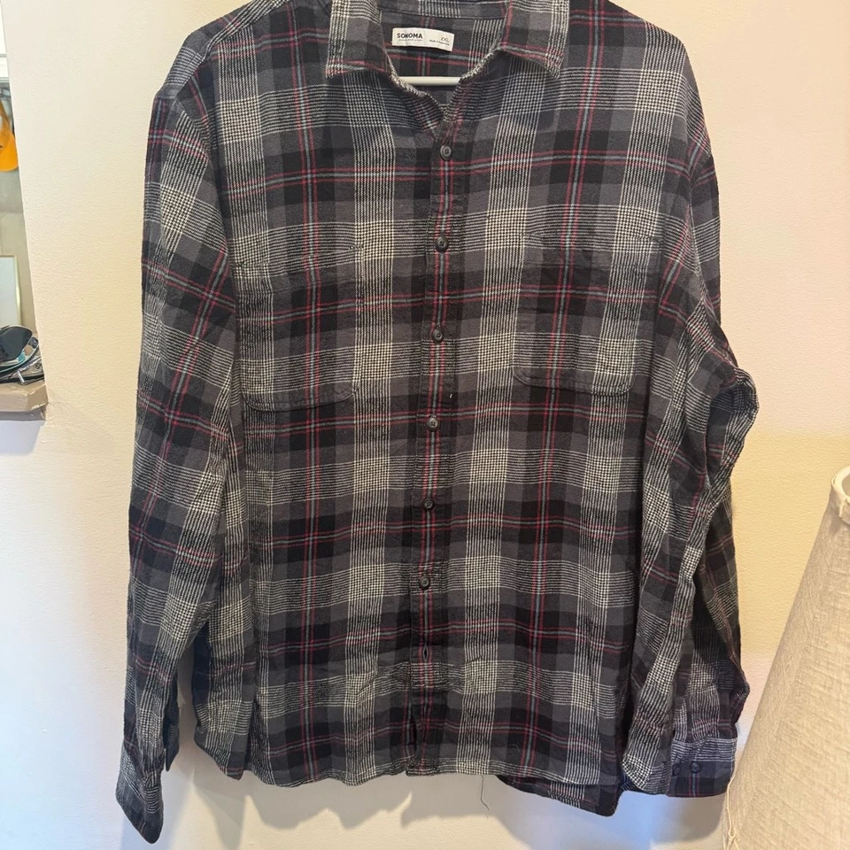 Black Red & White Vintage Flannel - Image 3 of 4