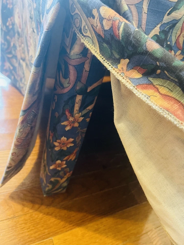 RARE Modern Classics KINCAID FURNITURE Upholstered Set of 4 Vintage Chairs - Image 3 of 4