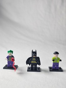 LEGO 6863 Batwing Battle Over Gotham City 99% Complete Minifigures Instructions