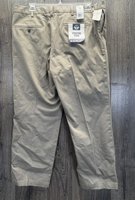 NWT Docker's Men's Pleated Classic Fit All Seasons Kakhi Pant Biege Size 40X30