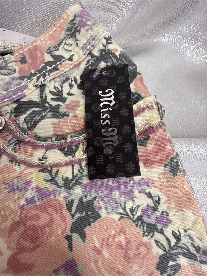 Pantalones Cortos Miss Me Rosa Floral Talla 26 Nuevos con Etiquetas Foto 3 de 4