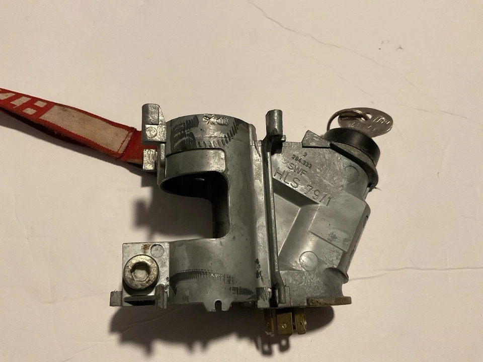 Корпус замка рулевого управления Porsche 924 113905851A 1976-1980 от оригинального производителя, с ключом - Изображение 3 из 4