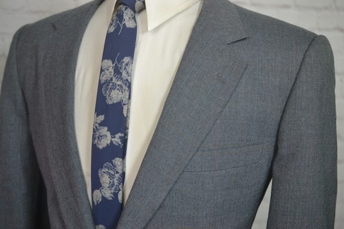Vintage Mens Gray blue & Red Stripe 2 Piece Suit 42L Jacket 36x31 Pant - Picture 2 of 10