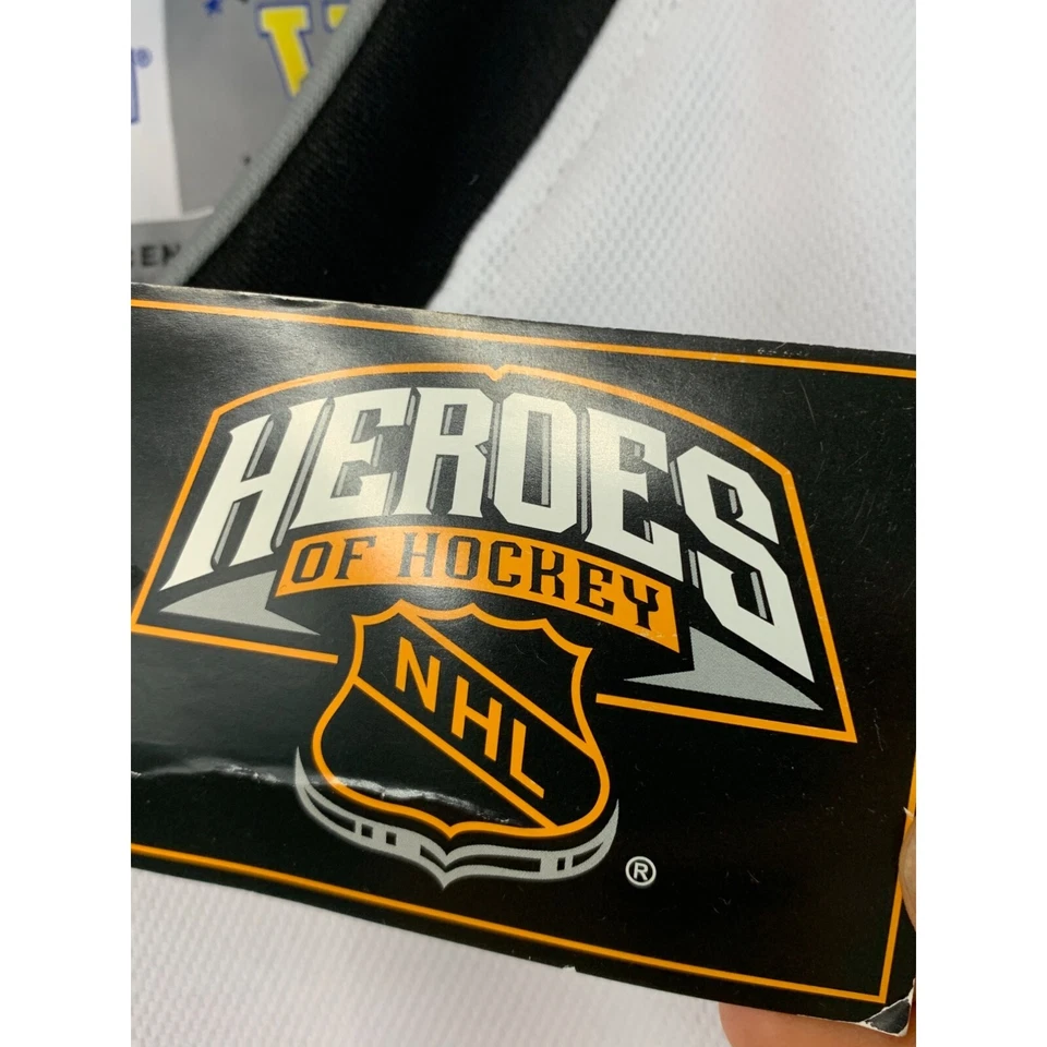 CCM NHL Heroes Of Hockey Gretzky #99 Los Angeles Kings Jersey Size 56 2XL 7402 - Image 4 of 4