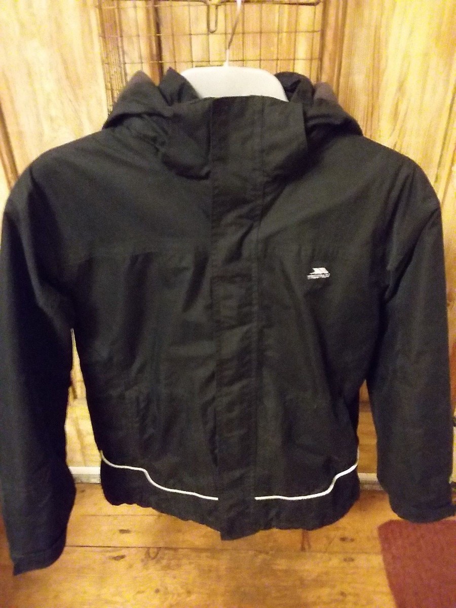 Kids trespass waterproof,windproof,performance coat aged 9/10 blue