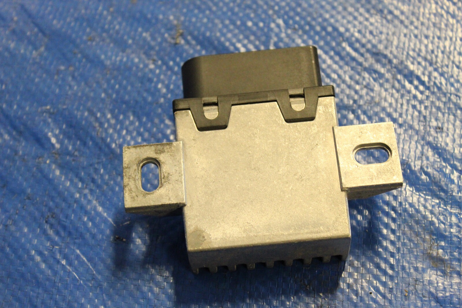 Porsche 911 GT3 2014 Inner Fuel pump control module