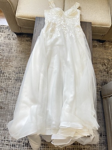 BRIDAL Dress DB Studio WHITE Excellent Condition! - 第 3/10 張圖片