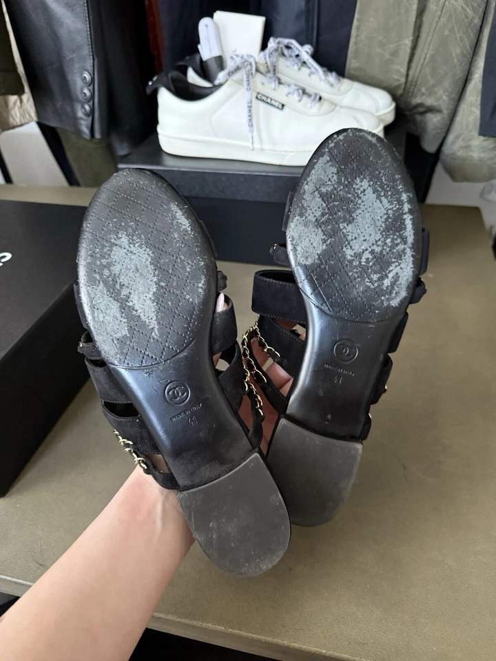 Chanel Black Suede Chain Sandals Size 41 - Image 4 of 4
