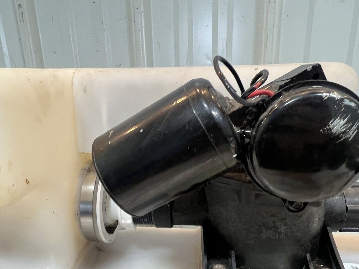 glastron SVV 195 Boat Sea Land Sealand Marine waste tank