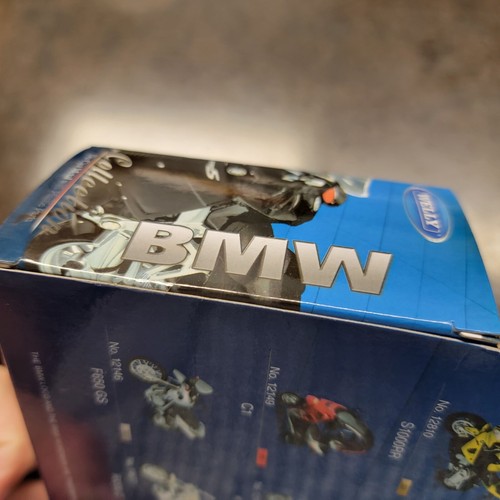 Welly BMW S1000RR Die Cast Metal Motorcycle 12810 New Sealed - Picture 7 of 8