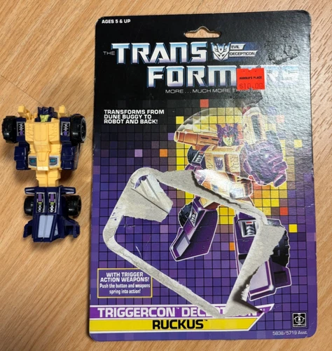 Hasbro Exclusive 1988 Decepticon Triggercon Ruckus w/ card