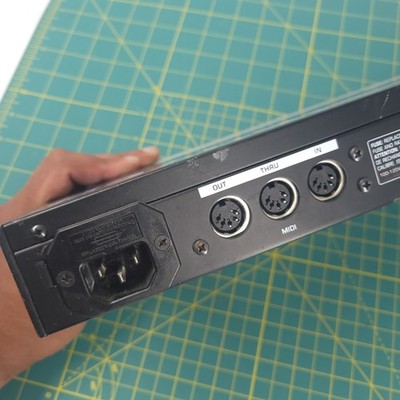 Behringer Feedback Destroyer DSP1100 24 Bit Dual Engine Parametric