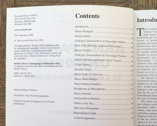 LIVRE ARMY PANZER UNIFORMS photographies en couleur de Krawczyk - 第 2/8 張圖片