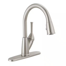 Delta Classic Single Handle Pull down Sprayer Kitchen Faucet