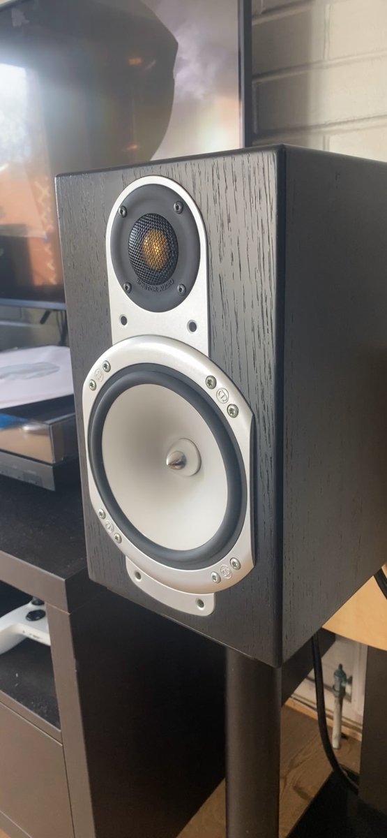 スピーカー・ウーファー MONITOR AUDIO Silver-RS1 Made in UK スピーカー・ウーファー MONITOR AUDIO Silver-RS1 Made in UK