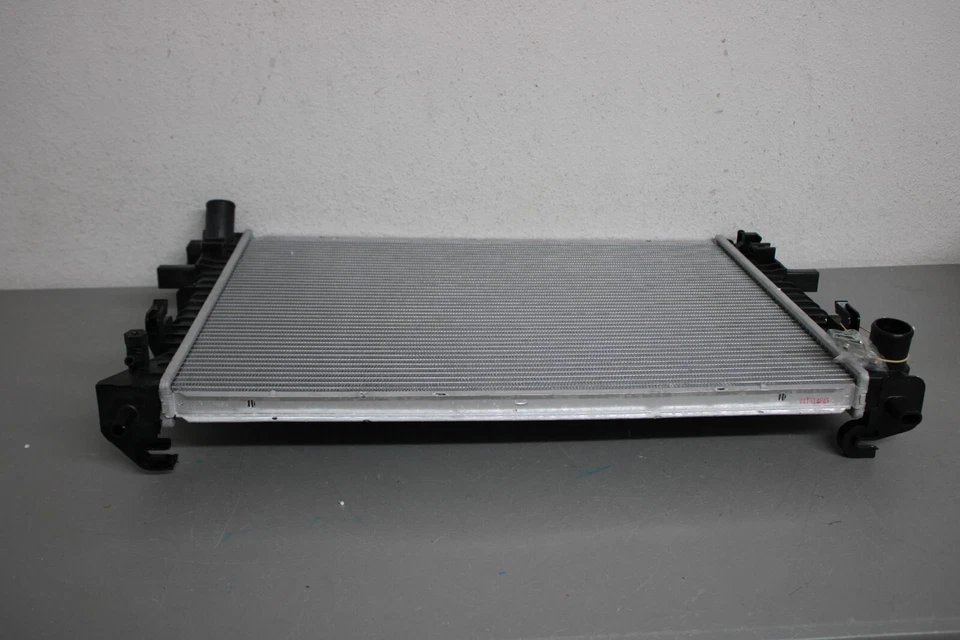 2006 2009 FORD CROWN VICTORIA FRONT RADIATOR Foto 4 de 4