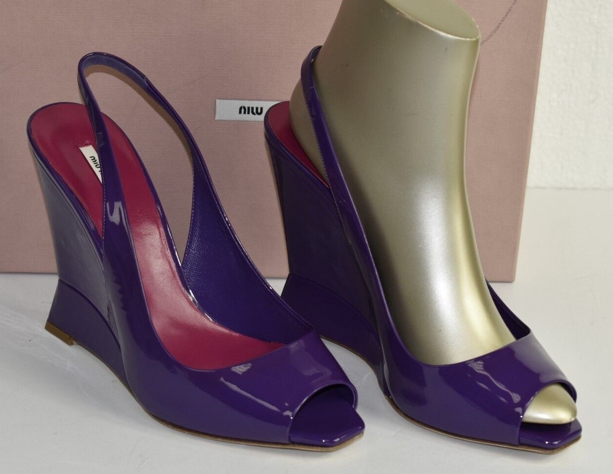 miu miu★SALE★MMV184 NEW Miu Miu Patent Leather Wedge Pumps Purple Slingback Peep