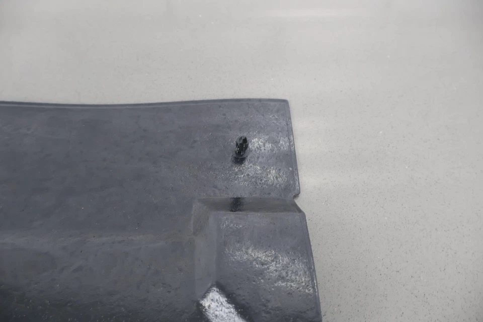 2022-2023 Jeep Grand Wagoneer OEM Radiator Lower Seal (68419748AA) - Image 4 of 4