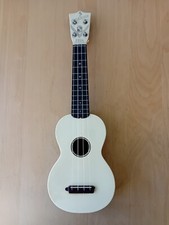 Vintage Islander ukulele