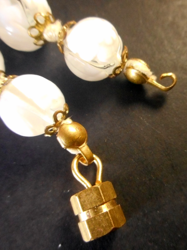 Vtg Venetian Millifiore White/Clear Flower Beaded Necklace Goldplate 16" - Picture 6 of 11