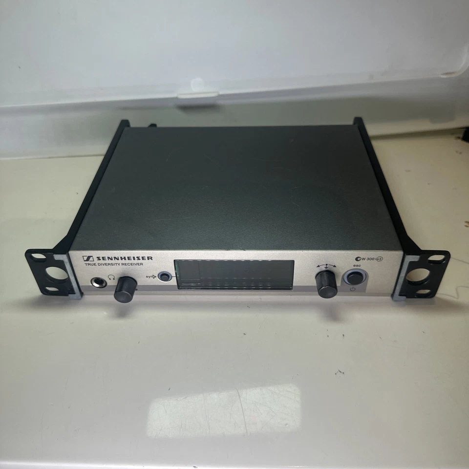 Sennheiser EW 300 G3 True Diversity 780-822 MHz Wireless Receiver (NO ADAPTER) - image 3 of 4