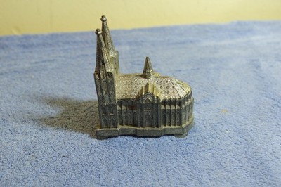 Dom zu Köln Zinn Größe ca 8 x 9 x 4,5 cm Gewicht ca 260 g