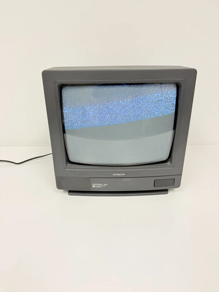 Винтажный твердотельный цветной телевизор Hitachi 13GA1BA 13 дюймов с ЭЛТ ретро игровой 1996 - Изображение 4 из 4