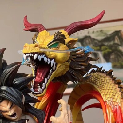 Bandai S.H.Figuarts DRAGON BALL GT - Son Goku Super Sayan 4 – Collector