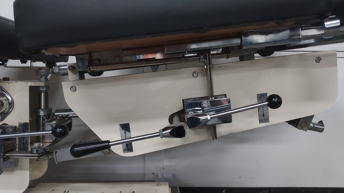 Zenith Model 95 Elevation Flexion Distraction Table Retails