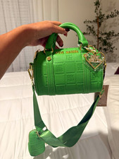 Steve Madden Green Logo Cylinder Crossbody Zi...