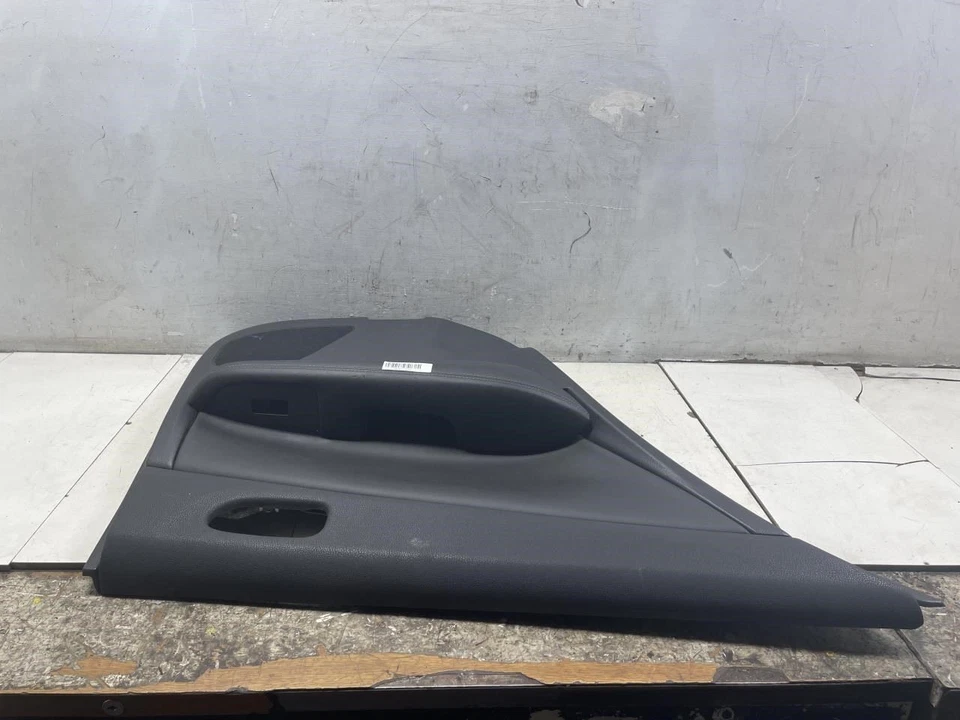 Nissan Máxima 2011 panel de moldura de puerta interior del lado del conductor trasero izquierdo OEM+ Foto 4 de 4