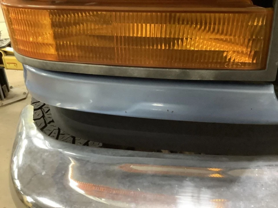 Luz de canto/parque para passageiros de 8501 GVW compatível com 92-97 Ford F250 Pickup 347142 - Imagem 3 de 4