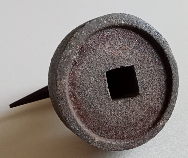 ANCIENNE PETITE ENCLUME BIJOUTIER - Photo 4/4