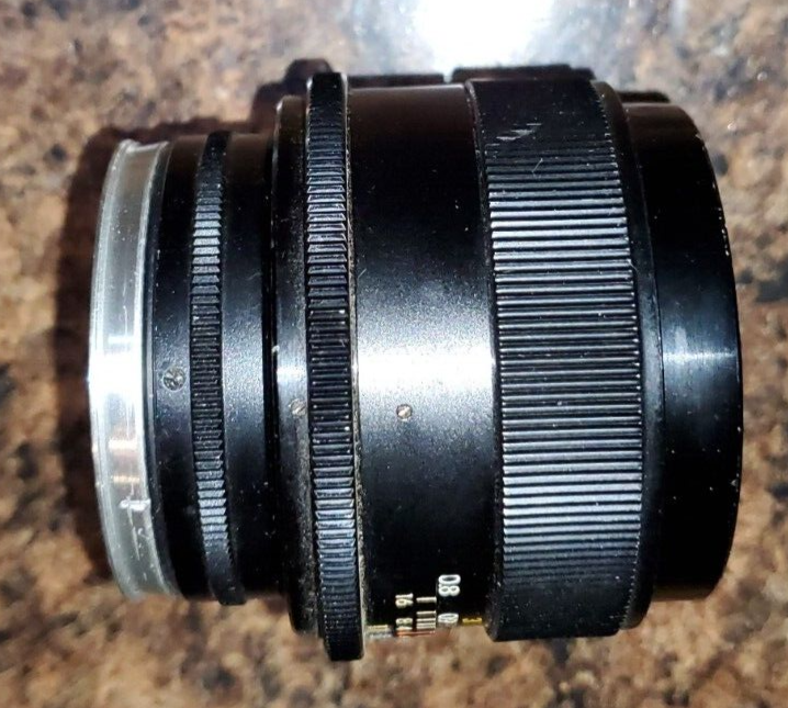 yashica yashinon DX 50mm f1.7 m42マウント Yashica Auto Yashinon-DX 50mm F1.7 M42 Mount Lens with Case