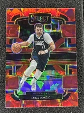 2023-24 Select Luka Doncic Red Cracked Ice Prizms Concourse #51
