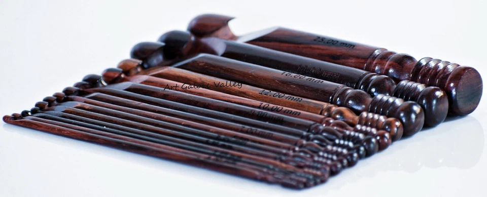Wooden Ergonomic Crochet Hooks Knitting Hooks Set of 15 Size 3.5mm to 25mm - Image 4 of 4