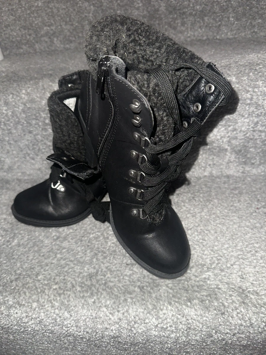 Black boots size clearance 5.5